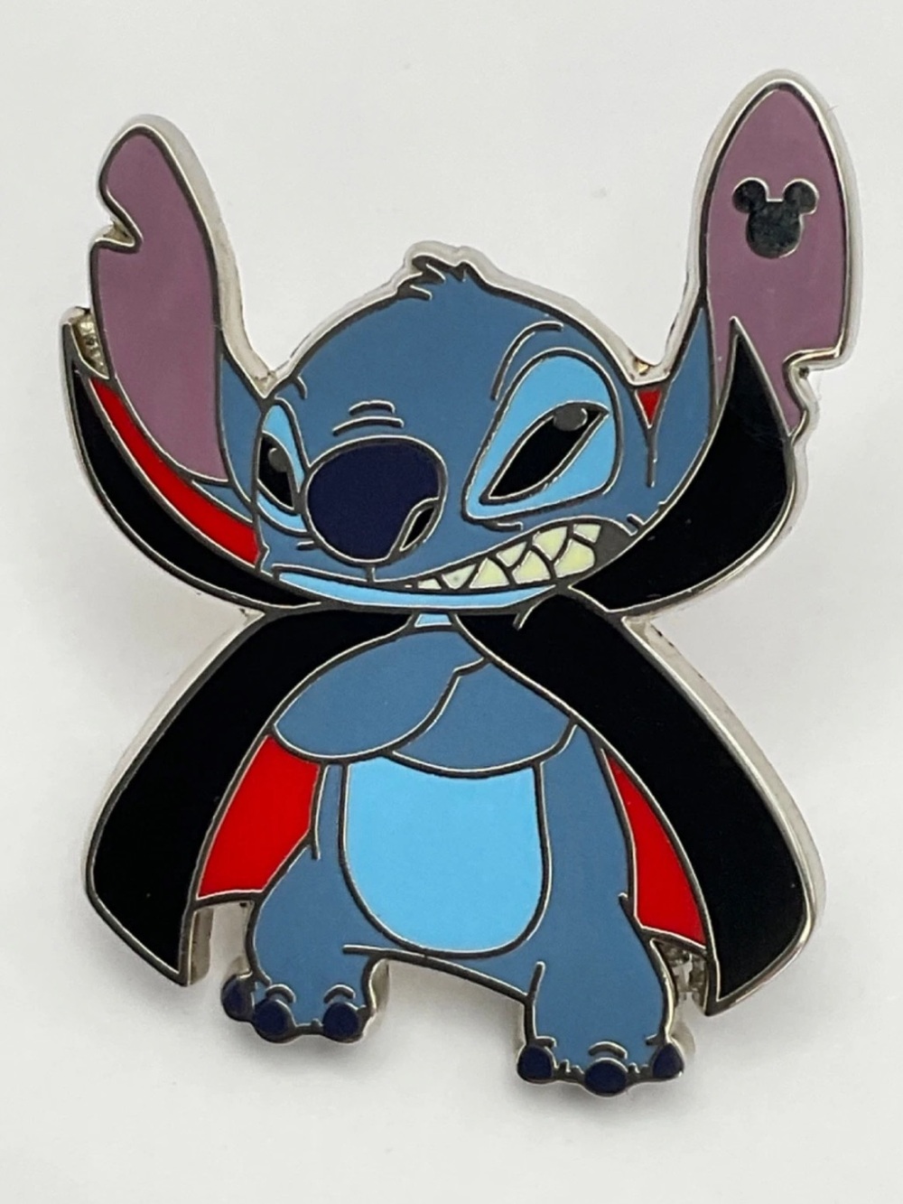 Disney Pin Stitch Vampire Halloween hidden mickey Experiment 626